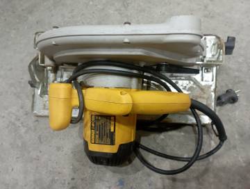 01-200220664: Dewalt d23700