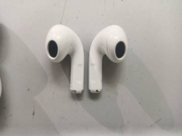 01-200243674: Apple airpods 3rd generation