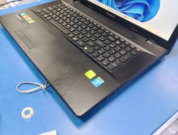 01-200249752: Lenovo єкр. 17,3/ core i3 4000m 2,4ghz /ram8gb/ hdd1000gb/ssd128gb/video gf gt740m/ dvdrw