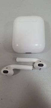 01-200239244: Apple airpods 2nd generation with charging case