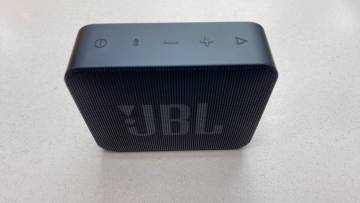 01-200207478: Jbl go essential