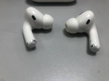 01-200210074: Apple airpods pro