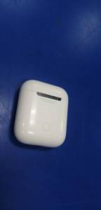 01-200249481: Apple airpods with charging case