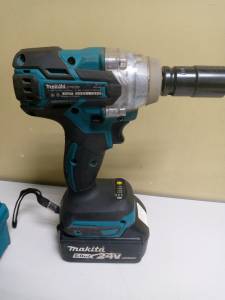 01-200256780: Makita dtw285 с подсветкой