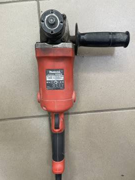 01-200256483: Makita m9002