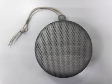 01-200206932: Bang & Olufsen beoplay a1