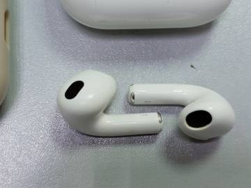 01-200267905: Apple airpods 3rd generation