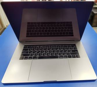 01-200234382: Apple macbook pro a1707/15.4/core i7 2,8ghz/ram16gb/ssd256gb/amd radeon pro555 2gb