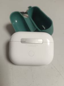 01-200297306: Apple airpods pro 2nd generation