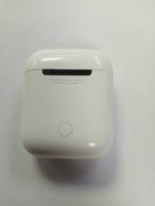 01-200167597: Apple airpods 2nd generation with charging case