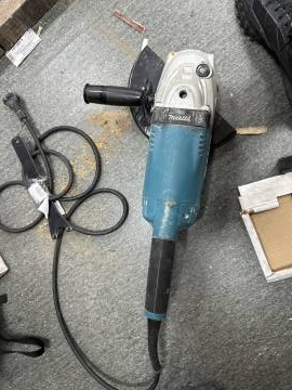 01-200096874: Makita ga9020