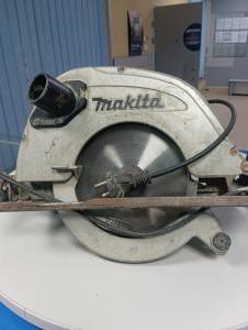 01-200101657: Makita 5705r після 2016р.