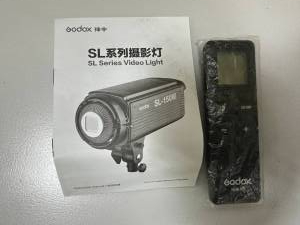 01-200260116: Godox sl-200w