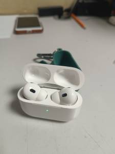 01-200297306: Apple airpods pro 2nd generation