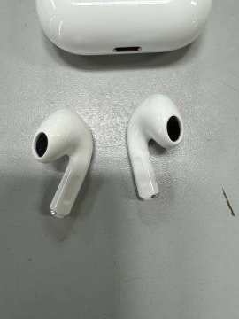 01-200121410: Apple airpods 3rd generation