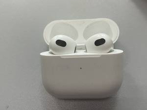 01-200190592: Apple airpods 3rd generation