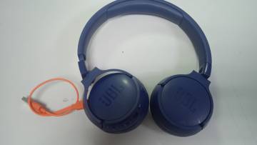 01-200239815: Jbl tune 660nc