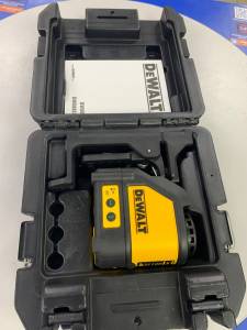 01-200213133: Dewalt dw 088 cg