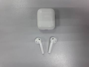 01-200309147: Apple airpods a1602