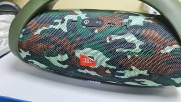 01-200275169: Jbl bombox