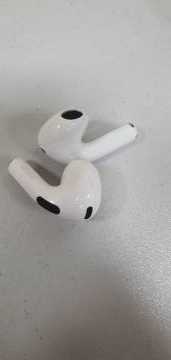 01-200270617: Apple airpods 3rd generation