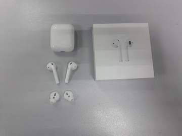 01-200309147: Apple airpods a1602