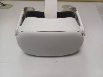 01-200281160: Oculus quest 2 64 gb