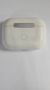 01-200300273: Apple airpods pro 2nd generation