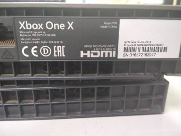 01-200165044: Xbox360 one x 1000gb