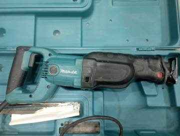 01-200220667: Makita jr 3060t