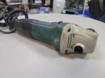 01-200201567: Makita ga5030