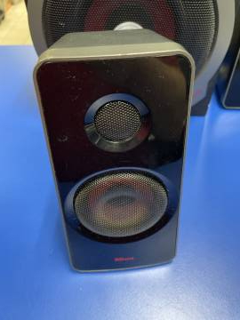 01-200129343: Trust gxt 38 2.1 subwoofer speaker set