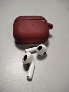 01-200143136: Apple airpods 3rd generation
