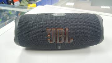 01-200140503: Jbl charge 5