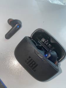 01-200216909: Jbl tune 235nc