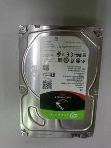 01-200273616: Seagate ironwolf 4 tb