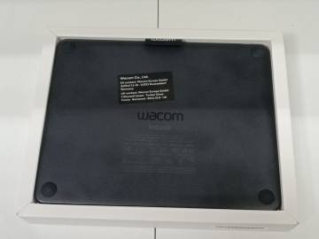 01-200201992: Wacom intuos s