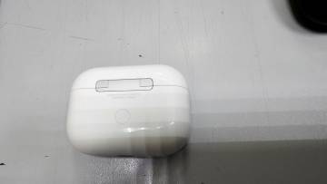 01-200218488: Apple airpods pro 2nd generation with magsafe charging case usb-c