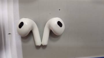 01-200261282: Apple airpods 3rd generation