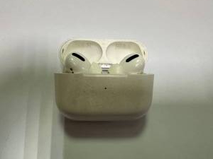 01-200106042: Apple airpods pro