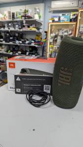 01-200212093: Jbl charge 5