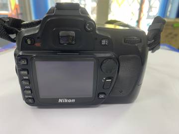 01-200198940: Nikon d80 body