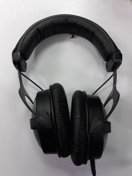 01-200291879: Beyerdynamic dt 770 m