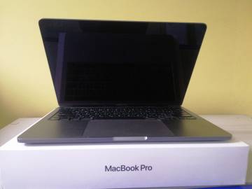 Apple Macbook Pro a2338/ m1 8-cpu/ 8-gpu/ ram8gb/ ssd256gb/ retina, truetone, touch bar