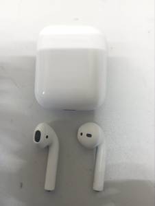 01-200089548: Apple airpods 2nd generation with charging case