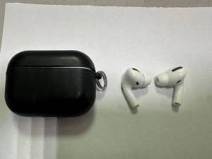 01-200181104: Apple airpods pro