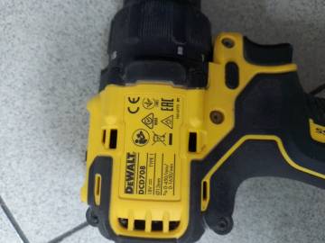 01-200257740: Dewalt dcd708