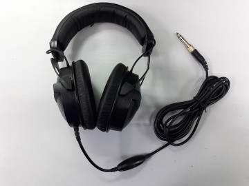 01-200291879: Beyerdynamic dt 770 m