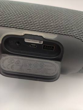 01-200213143: Jbl charge essential