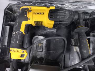 01-200294235: Dewalt d25133qs